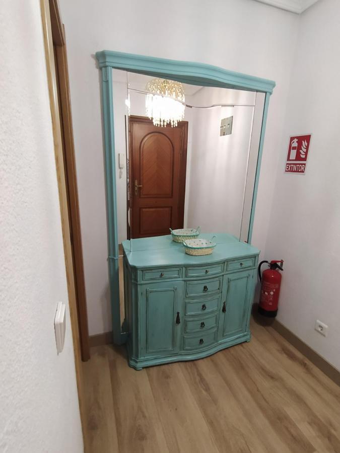 Apartamento De 120M2 Al Lado De Cabarceno Saron Esterno foto